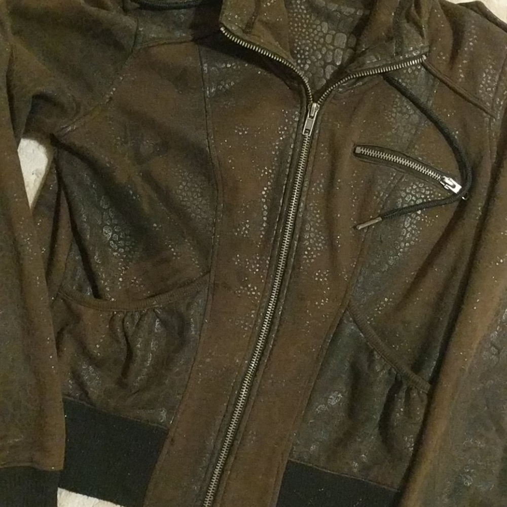 Patterned Hoodie Jacket With Pockets - image 6